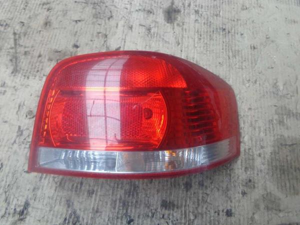 FEU ARRIERE DROIT AUDI A3 - Vue 1